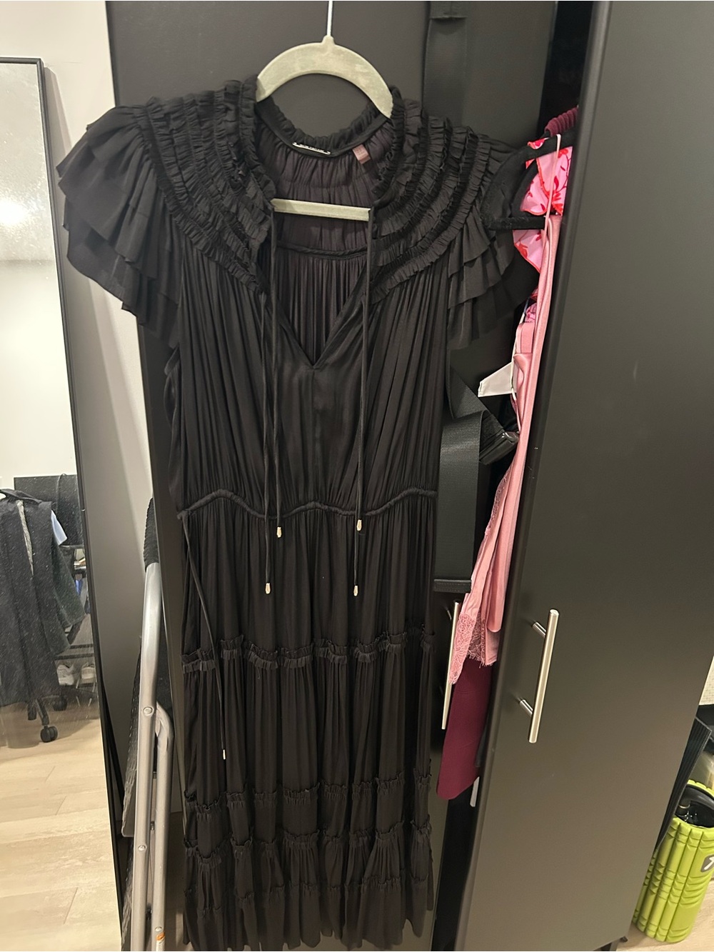 Elie Tahari Black Ruffled Tiered Midi Dress with Tie Neck